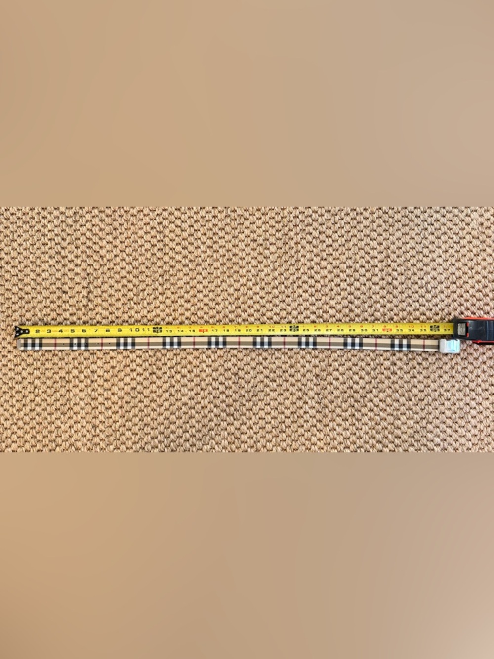Excellent Condition Burberry Haymarket Plaid Belt with Silver Buckle size 40 - Picture 2 of 13